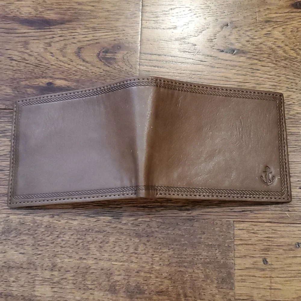 Mens Dockers brown anchor embossed bifold wallet
